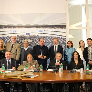 Il Premio Internazionale Buona Pratiche a Giuseppe Schlitzer