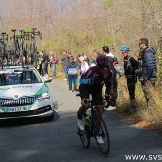 Trofeo Laigueglia: a Cima Paravenna in cinque in fuga, gruppo a oltre tre minuti (FOTO e VIDEO)