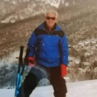 Addio a Giulio Pilotto, maestro di tennis e sci per generazioni di luinesi