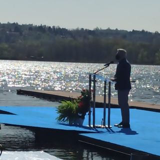 FOTO e VIDEO. Inaugurato il centro vaccinale alla Schiranna. «Non siamo qui per celebrarci ma per mandare un messaggio di speranza»