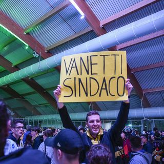 LETTERA AL MASTINO CHE HO NEL CUORE Vinci. Perdi. Lotta. Piangi. Ma non cambiare. Ora sciarpa al collo e &quot;Forza Varese&quot;: me lo hai insegnato tu