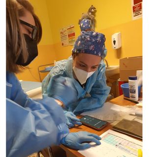 A Malnate vaccinate 176 persone in un giorno con la sindaca infermiera:  «Abbiamo attivato una grande catena di solidarietà»