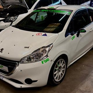 La Peugeot 208 R2B con cui Manuel Colombo si prepara a correre al Rally dei Laghi 2025