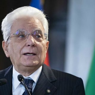 Minacce social a Mattarella: tra i nove haters accusati dalla Procura di Palermo c'è anche una donna di Morazzone