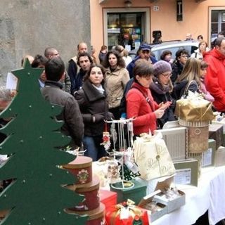 I mercatini dele Luci di Natale alla Rasa, quest'anno alla ventiduesima edizione