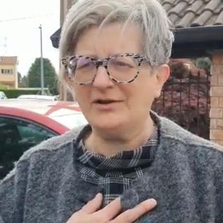 La titolare di una merceria a Samarate racconta l'ultima visita in negozio di Stefania Pivetti, uccisa insieme alla figlia di 16 anni