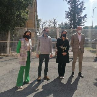 Un orto sinergico in via Como al posto del parcheggio dell’Informagiovani