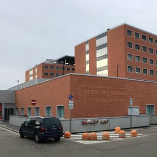 Da lunedì attivo a pieno regime il numero telefonico per prenotare esami e visite nelle sedi dell'Asst Sette Laghi