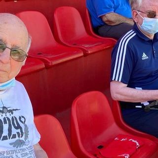 Pietro e Luciano Bonvini nella foto postata dal Città di Varese che risale alla prima gara con pubblico al Franco Ossola del 2021 contro il Bra