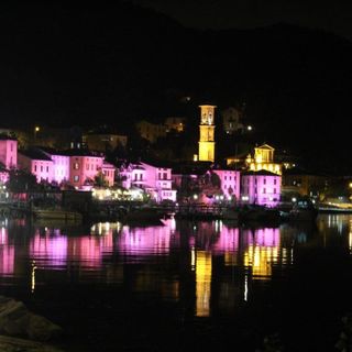 Porto Ceresio: un’incantevole cittadina protesa verso la Svizzera