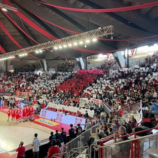 Pallacanestro Varese e tifosi, amore infinito: 4.456 spettatori di media e palazzetto pieno all'87% della capienza