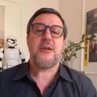 Salvini durante la diretta social di questa sera