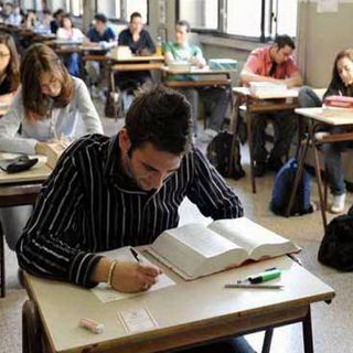 Toccalini, Lega Giovani: «Nulla è stato fatto, come si possono riaprire le scuole superiori?»