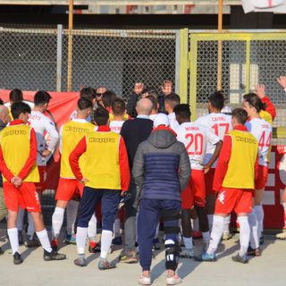 Sotto la curva dopo la sconfitta (foto Ezio Macchi)