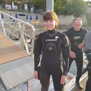 IL GESTO. Bambino perde gli occhiali da vista nel lago, i sub dei carabinieri glieli ritrovano