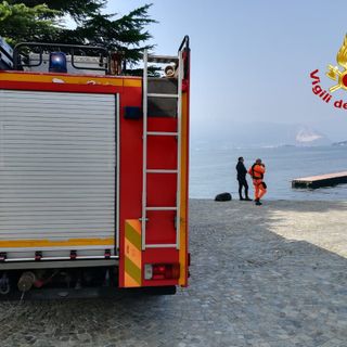 Senza esito le ricerche dell'uomo disperso nel Maggiore. Martedì il lago sarà scandagliato con un robot sottomarino