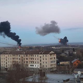 La foto postata da Matteo Bianchi insieme al suo commento sulla prima notte di guerra in Ucraina