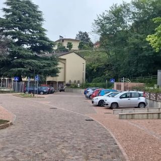 Il mercato settimanale di Azzate si trasferisce nell'area riqualificata della Pesa