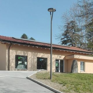 L'attuale sede dell'InformaGiovani InformaLavoro sul lungolago di Gavirate