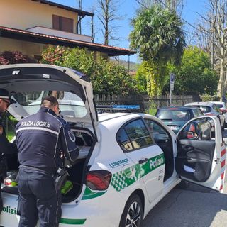I controlli stradali effettuati dalla polizia locale di Lavena Ponte Tresa