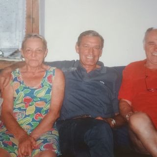 Lucia Riva con il fratello Gigi e il marito