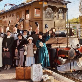 Torna il treno storico di Trenord tra Milano e Laveno Mombello