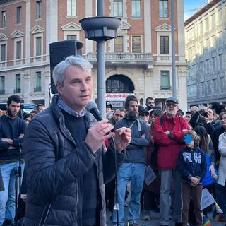 Il sindaco di Varese Galimberti alla recente manifestazione antifascista