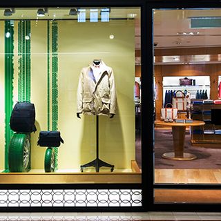 Confcommercio: «Priorità alle vaccinazioni per gli operatori del commercio»