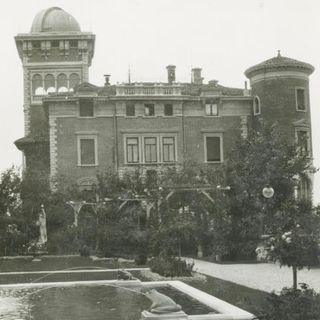 “Toeplitz. Da Varese verso Oriente”: una mostra meravigliosa su una villa senza eguali e sulle imprese di chi la rese immortale
