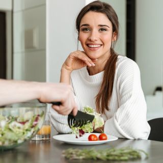 Come tenere sotto controllo il colesterolo. I consigli di Fab SMS su ipercolesterolemia e dieta