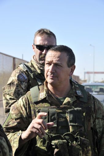 'Armiamoci pure ma poi chi parte?'