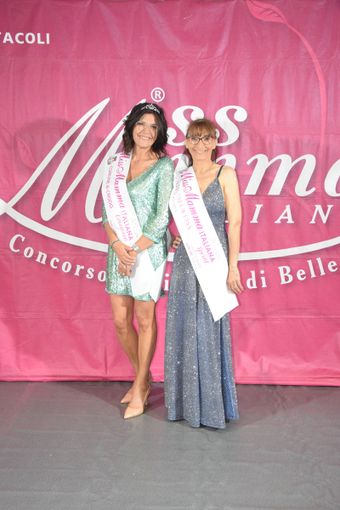 Bellezza senza età: premiate una mamma di Olgiate Olona ed una di Lonate Pozzolo