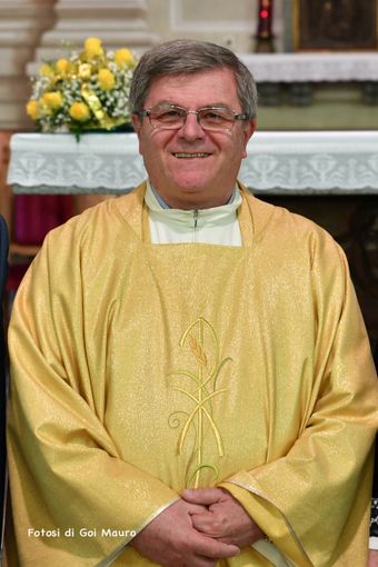 Castronno, i cittadini salutano Don Giancarlo Sala: «Grazie per questi 10 anni insieme»