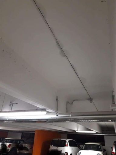 Infiltrazioni nel soffitto del nuovo multipiano, Longhini: «E’ preoccupante, serve immediata verifica».
