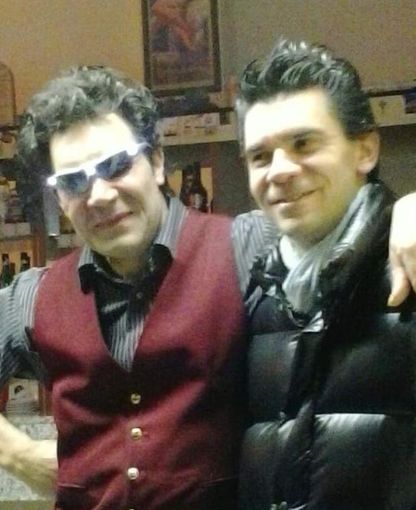 Dal pasticciotto alla danza dello chef: le consegne a domicilio di Massimiliano e Giuseppe ti fanno sentire in famiglia Dal pasticciotto alla danza dello chef: le consegne a domicilio di Massimiliano e Giuseppe ti fanno sentire in famiglia