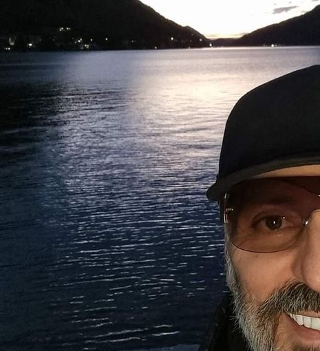 Gigi d'Agostino, dopo lunghi mesi di silenzio un sorriso regala speranza