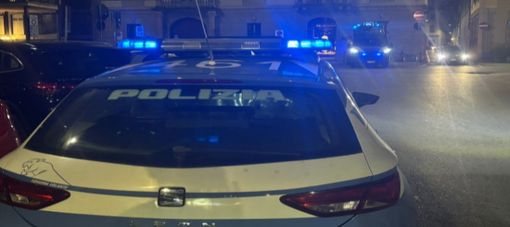 Lite tra tunisini per strada a Gallarate: in manette un 35enne che ha colpito con un pugno anche un poliziotto Lite tra tunisini per strada a Gallarate: in manette un 35enne che ha colpito con un pugno anche un poliziotto