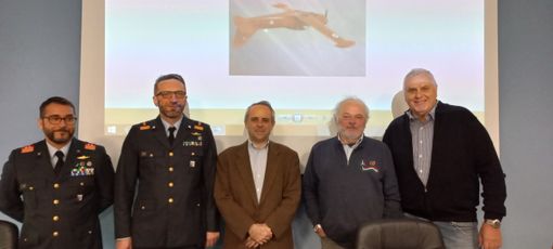 “Emozioni in volo” con gli studenti all’Isis Newton di Varese “Emozioni in volo” con gli studenti all’Isis Newton di Varese