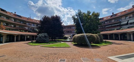 Olgiate, «nessun allarme in piazza Pertini»: il Comune smentisce l’emergenza e difende i controlli