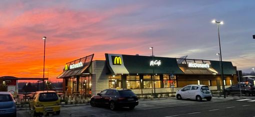 Giovedì l’inaugurazione del McDonald’s di Gavirate. Con un pomeriggio dedicato a bimbi, famiglie e adulti Giovedì l’inaugurazione del McDonald’s di Gavirate. Con un pomeriggio dedicato a bimbi, famiglie e adulti
