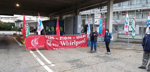 Sciopero e presidio di protesta oggi alla Whirlpool di Cassinetta