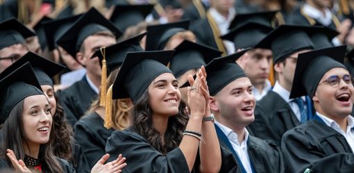 Liuc, lavoro in 2 mesi per i neolaureati: occupazione al top secondo AlmaLaurea