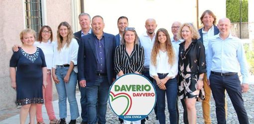 Marco Colombo presenta la squadra della civica Daverio Davvero
