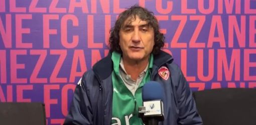 De Paola a 2 giorni dalla fine del mercato: «Via 8 giocatori, ne sono arrivati 3... Al Varese servono 3-4 elementi di qualità» De Paola a 2 giorni dalla fine del mercato: «Via 8 giocatori, ne sono arrivati 3... Al Varese servono 3-4 elementi di qualità»