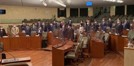 Tragedia sul Mottarone, silenzio in Regione e percorso del Giro modificato «per evitare curiosi e morbosità»