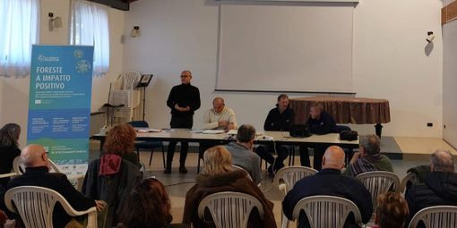 Un momento del convegno svoltosi sabato mattina a Luvinate sul futuro della montagna Un momento del convegno svoltosi sabato mattina a Luvinate sul futuro della montagna