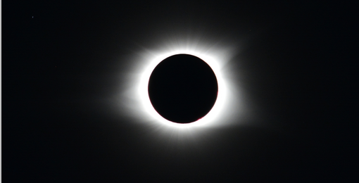 L'immagine di un'eclissi sul sito del Centro Geofisico Prealpino L'immagine di un'eclissi sul sito del Centro Geofisico Prealpino