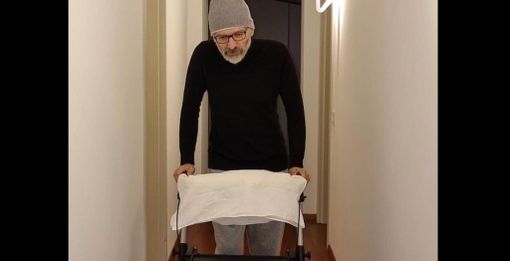 Gigi Dag saluta i fan con un post struggente: «La malattia mi toglie forza e pace, ma spero nel nuovo anno»