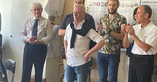 Massimo Parola viene proclamato sindaco di Gavirate Massimo Parola viene proclamato sindaco di Gavirate
