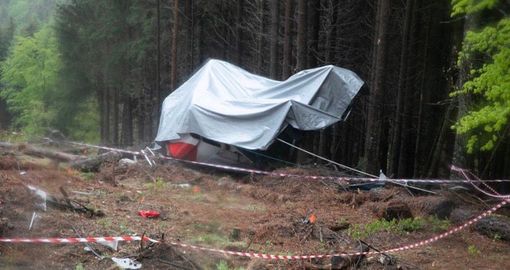 Lunedì si valuterà come recuperare la cabina schiantatasi al Mottarone